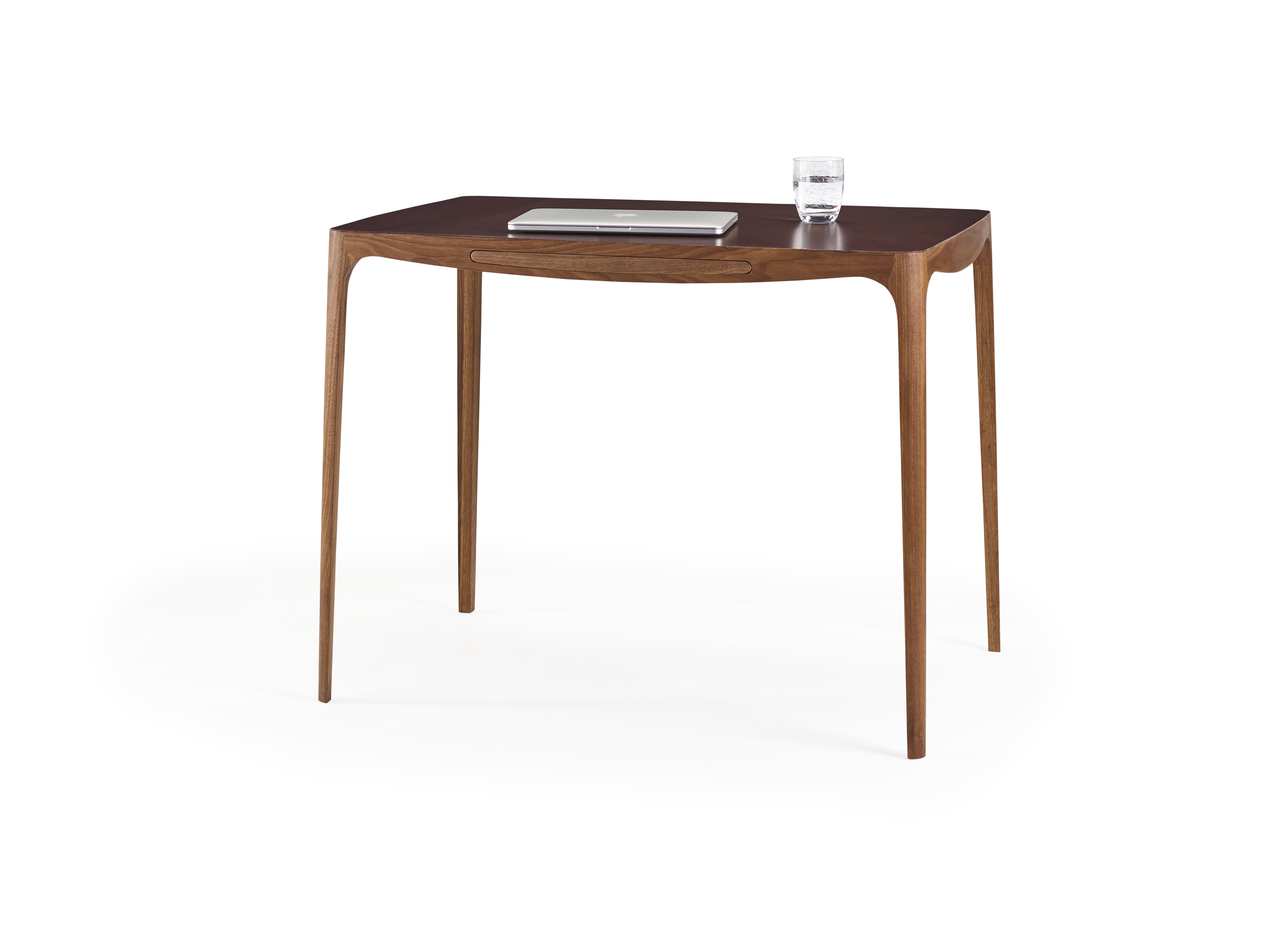 Her ses Naver Collections nyeste skrivebord, som var nomineret til Bo Bedres Dansk Design Award 2019 i kategorien Årets møbel.